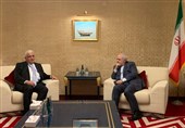 دیدار ظریف و مشاور امنیت ملی عراق در دوحه