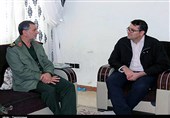 دیدار صمیمی فرمانده سپاه کردستان با خانواده شهیدان خضرنژاد و بهرامی+تصاویر