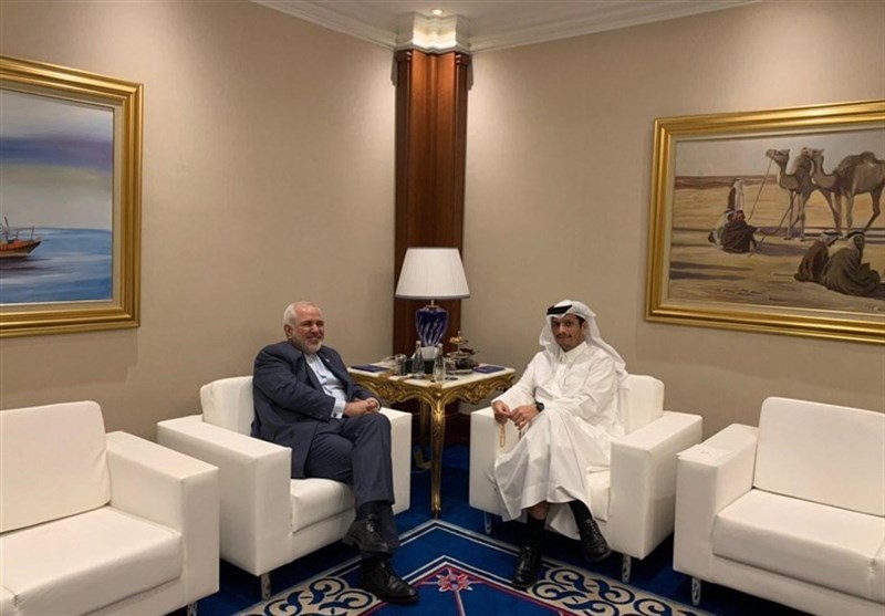 Iranian, Qatari Top Diplomats Discuss Closer Cooperation