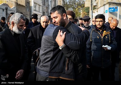 همسر زهرا عبدالمحمدی خبرنگار فقید خبرگزاری فارس در مراسم تشییع