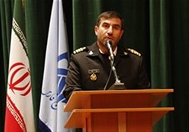 بوشهر| نیروی دریایی ارتش با تروریسم و دزدان دریایی مقابله می‌کند