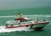 3 دریانورد یک لنج باری در آب‌های ابوموسی نجات یافتند