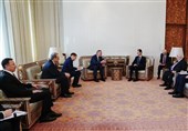 الأسد یستقبل نائب رئیس الوزراء الروسی