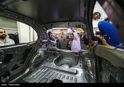 بازدید امیرسرتیپ حاتمی وزیر دفاع از مراکز تحقیقات و نوآوری و خطوط تولید شرکت خودرو سازی سایپا
