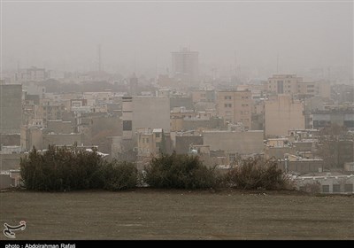 وضعیت هوای تهران ۱۴۰۲/۰۹/۱۷؛ ناسالم برای گروه‌های حساس 