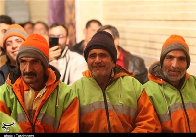 مسئولان شهرداری آبادان درباره سوءاستفاده از سهمیه واکسن کرونا عذرخواهی کنند/ درخواست شهروندان برای برخورد مقتضی با متخلفان