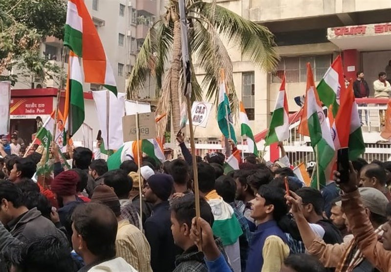 ادامه اعتصاب دانشجویان هندی علیه قانون تبعیض مذهبی