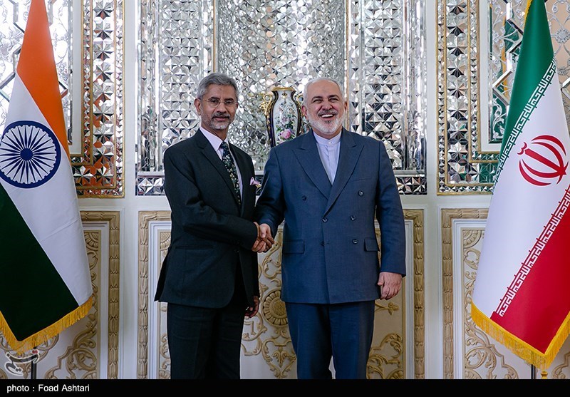 Iranian, Indian FMs Discuss Closer Ties