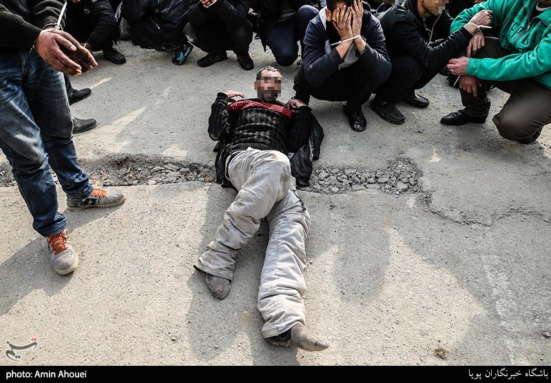 معتادان متجاهر دارای بیماری خاص هنوز در کف خیابان!/ خلف وعده وزارت بهداشت