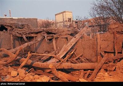 بازدید نماینده ولی فقیه در آذربایجان شرقی از مناطق زلزله زده میانه
