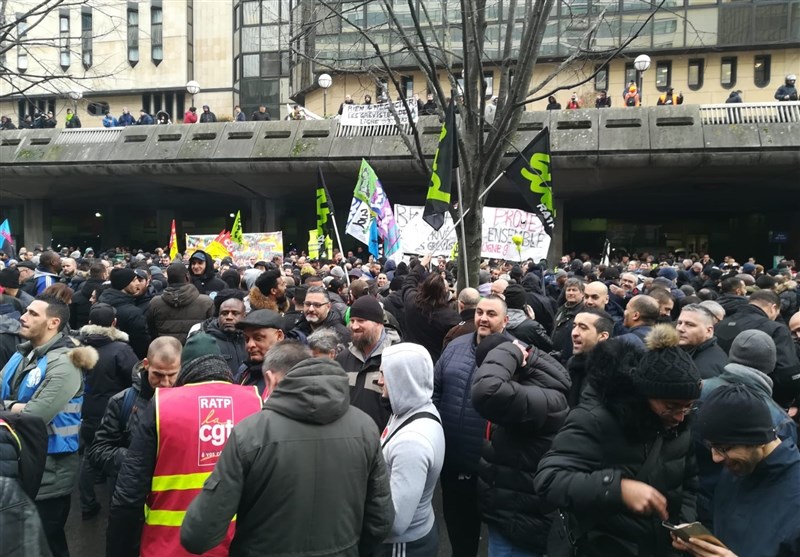 Pension Protests to Bring &apos;Maximum&apos; Workers in France After Gov’t, Union Talks Fail