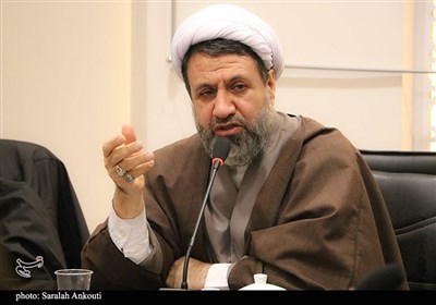 امام جمعه کرمان: جریانسازی رسیدگی به نیازمندان در دهه کرامت باید در اولویت قرار گیرد