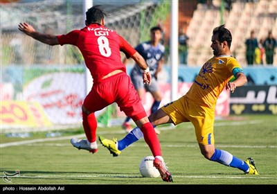 دیدار تیمهای فوتبال پرسپولیس و شهرداری ماهشهر - آبادان
