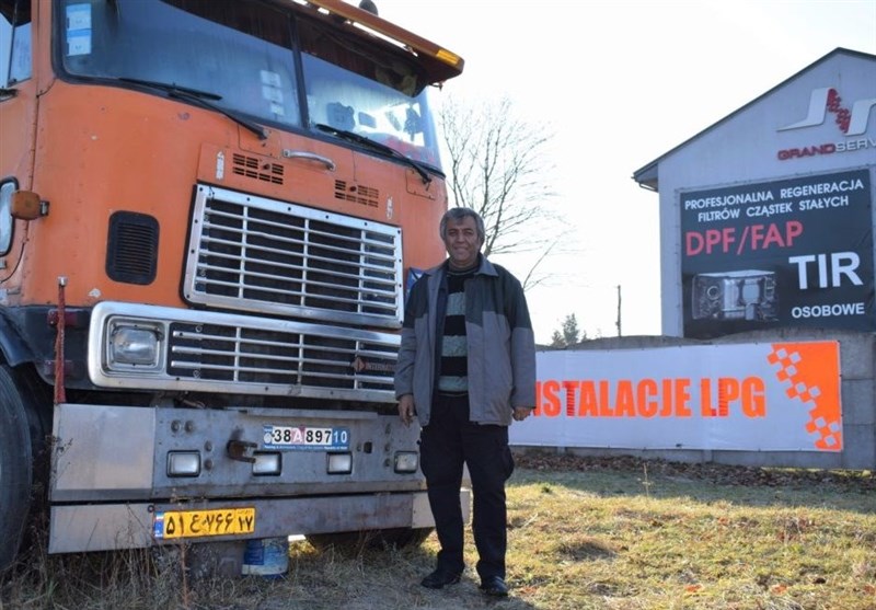 Poles Rush to Buy New Lorry for Iranian Driver after DAF Rejects Him