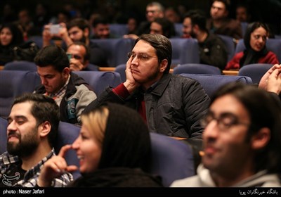 محمد ذوقی مدیر روابط عمومی سازمان هنری رسانه‌ای اوج در آیین اختتامیه سومین جشنواره تلویزیونی مستند