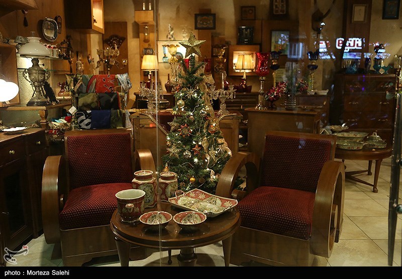 Iranian Christians Celebrate Christmas in Isfahan's Jolfa