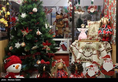 Iranian Christians Celebrate Christmas in Isfahan's Jolfa