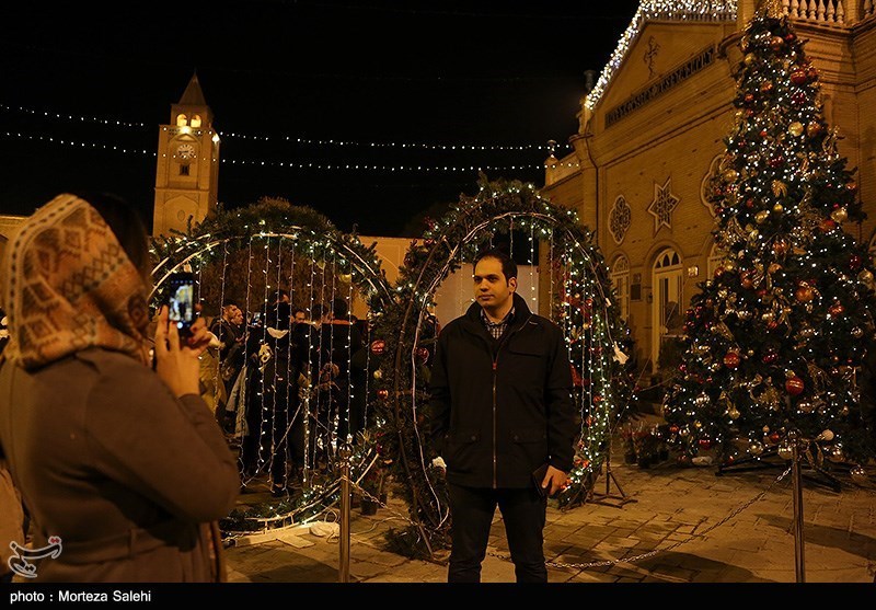 Iranian Christians Celebrate Christmas in Isfahan's Jolfa