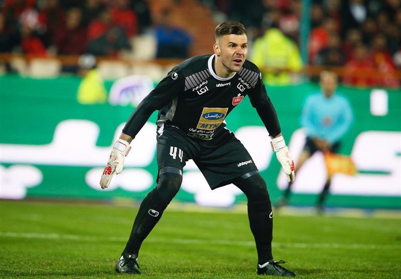 Persepolis Keeper Radosevic Hits Out at AFC’s Decision