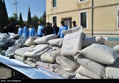 کشفیات مواد مخدر و دستگیری سارقین درون خودرویی در شیراز