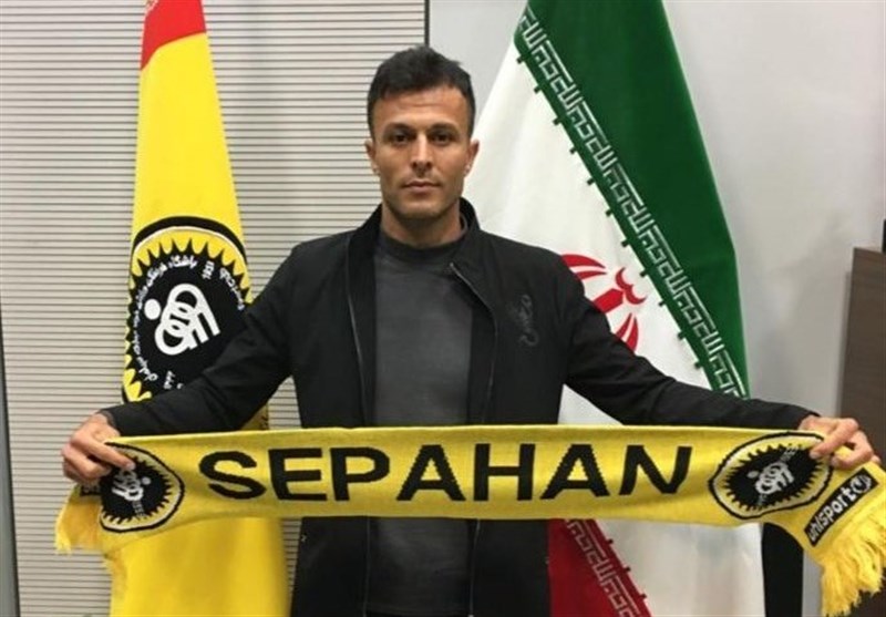 Mohammad Tayyebi Joins Sepahan