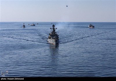 رزمایش سه‌جانبه دریایی ایران، روسیه و چین با برگزاری رژه یگان‌های شرکت کننده پایان یافت. 