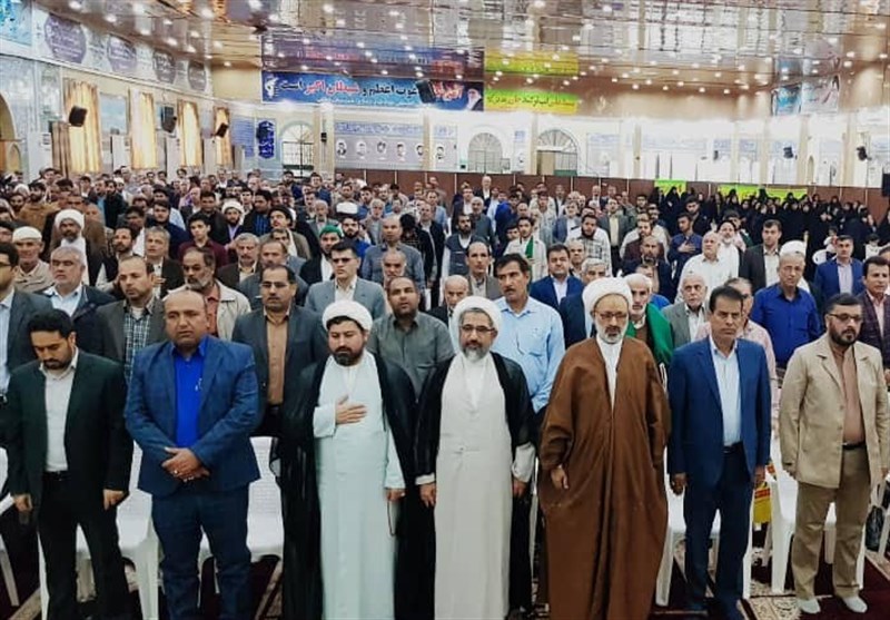 امام جمعه موقت بوشهر: فتنه‌های دشمن در ابعاد مختلف طراحی و ترکیبی اجرا می‌شود