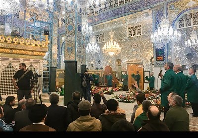 گل آرایی حرم مطهر حضرت زینب (س) و حضرت رقیه (س)
