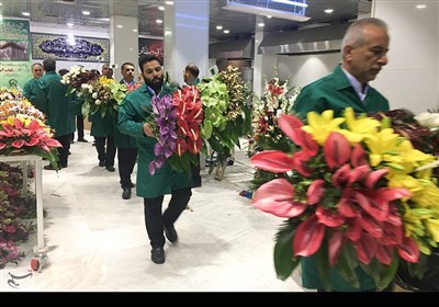 گل آرایی حرم مطهر حضرت زینب (س) و حضرت رقیه (س)