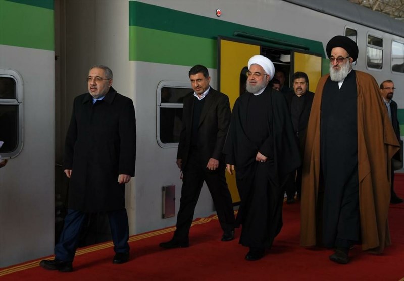 گفت‌وگوی رئیس جمهور با مسافران قطار برقی گلشهر ـ شهر جدید هشتگرد + فیلم