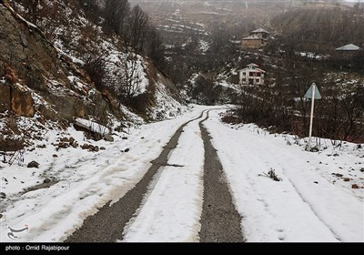 بارش برف در روستای لشکان - گیلان