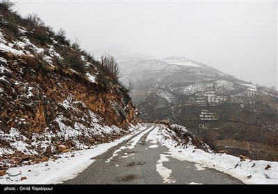 بارش برف در روستای لشکان - گیلان