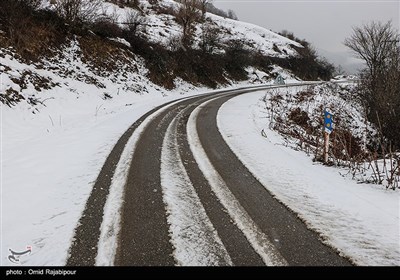 بارش برف در روستای لشکان - گیلان
