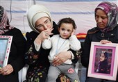 گزارش| حضور معنی‌دار همسر اردوغان در جمع مادران کُرد دیاربکری