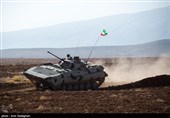 رزمایش ترکیبی تیپ‌های 55 هوابرد و 37 زرهی ارتش- شیراز