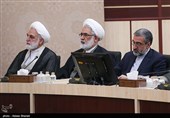 حجت الاسلام و المسلمین منتظری دادستان کل کشور و  حجت الاسلام و المسلمین محسنی اژه‌ای معاون اول قوه قضائیه در جلسه شورای اداری البرز