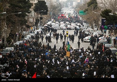 راهپیمایی نمازگزاران تهران در پی شهادت سپهبد شهید حاج قاسم سلیمانی