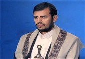 رهبر انصارالله: مقاومت ملت یمن دشمن را غافلگیر کرد؛ امروز امکانات نظامی مهمی داریم