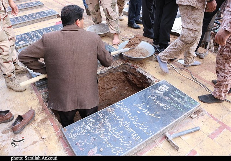 مراسم خاکسپاری پیکر شهید سردار سلیمانی در کرمان به تعویق افتاد‌