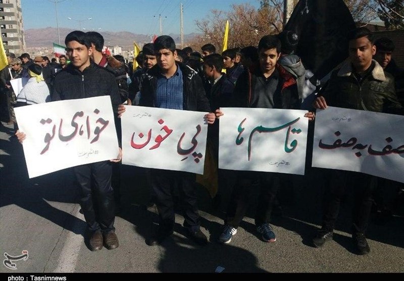 دانش آموزان بیرجندی در عزای سردار دل‌ها + تصاویر