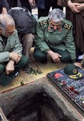 سردار عزیز جعفری در محل خاکسپاری شهید سردار قاسم سلیمانی -گلزار شهدای کرمان