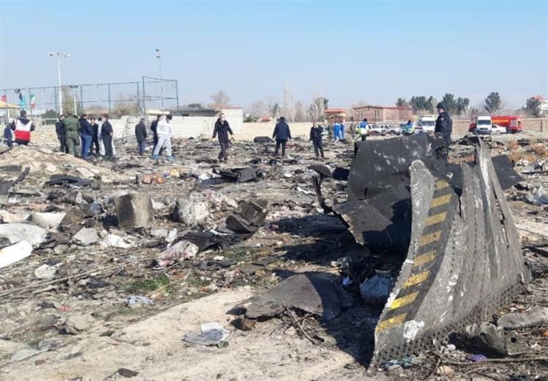 تهران| گزارش تسنیم از سانحه سقوط هواپیمای مسافربری در خلج‌آباد شهریار + فیلم