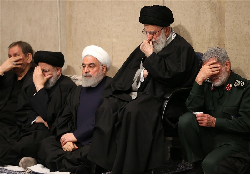 با حضور رهبر انقلاب؛ مراسم بزرگداشت شهید سلیمانی در حسینیه امام خمینی برگزار شد