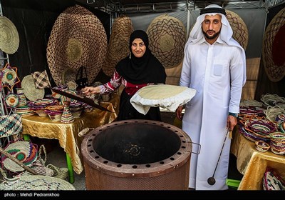 در حاشیه برگزاری جشنواره گل نرگس نمایشگاه صنایع دستی، نشست های علمی و تخصصی گل نرگس، کارگاه آموزشی و برنامه های آیینی