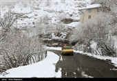 برف و باران در جاده‌های 5 استان/الزام داشتن زنجیر چرخ برای تردد در محورهای کوهستانی