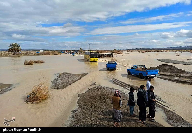 تا‌زه‌ترین اخبار از سیلاب سیستان و بلوچستان| 400 روستا در محاصره سیلاب / نارضایتی سیل‌زدگان کنارک از روند امدادرسانی