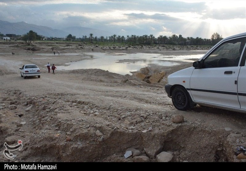 خسارت سنگین سیل در روستاهای پارسیان / سیلاب محورهای مواصلاتی روستایی را مسدود کرد + فیلم