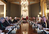 روحانی: در مسایل گوناگون منطقه‌ای و بین‌المللی با قطر رایزنی و تعامل داریم