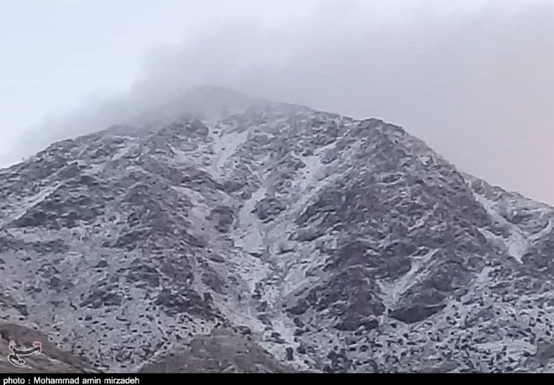 هرمزگان| برف دامنه‌های کوهشاه احمدی را سفیدپوش کرد+تصاویر