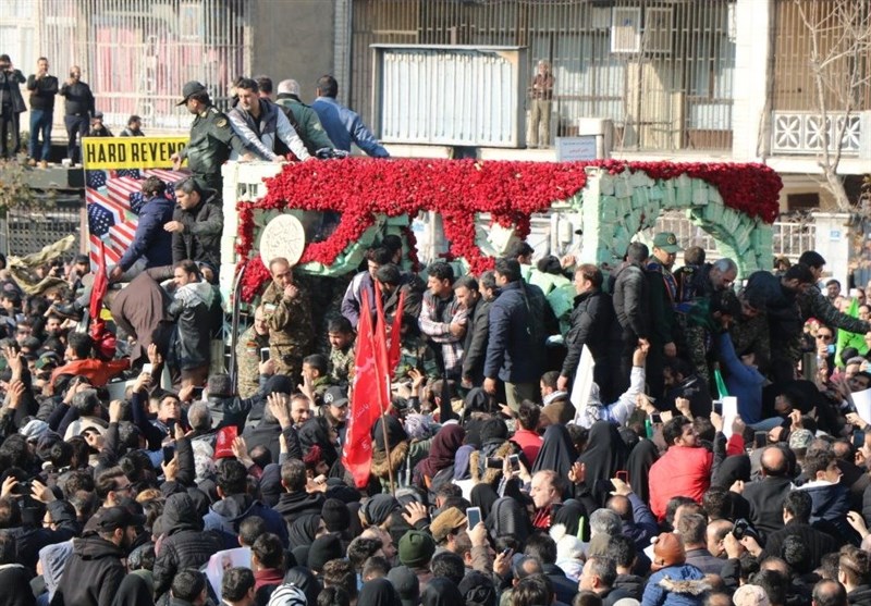 لرستان| تشییع باشکوه پیکر سپهبد شهید سلیمانی سردمداران جهان را مبهوت کرد